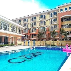 Huge @ Arezzo Place Davao
